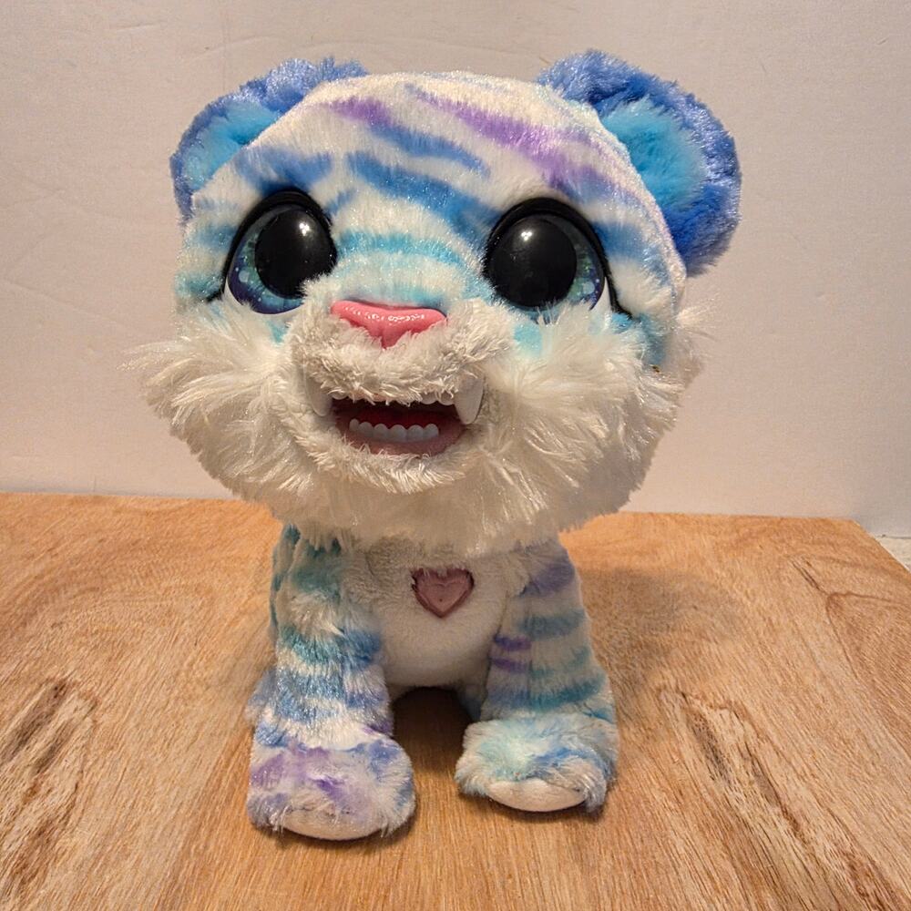FurReal North the Saber Tooth Kitty interactive animatronic plush